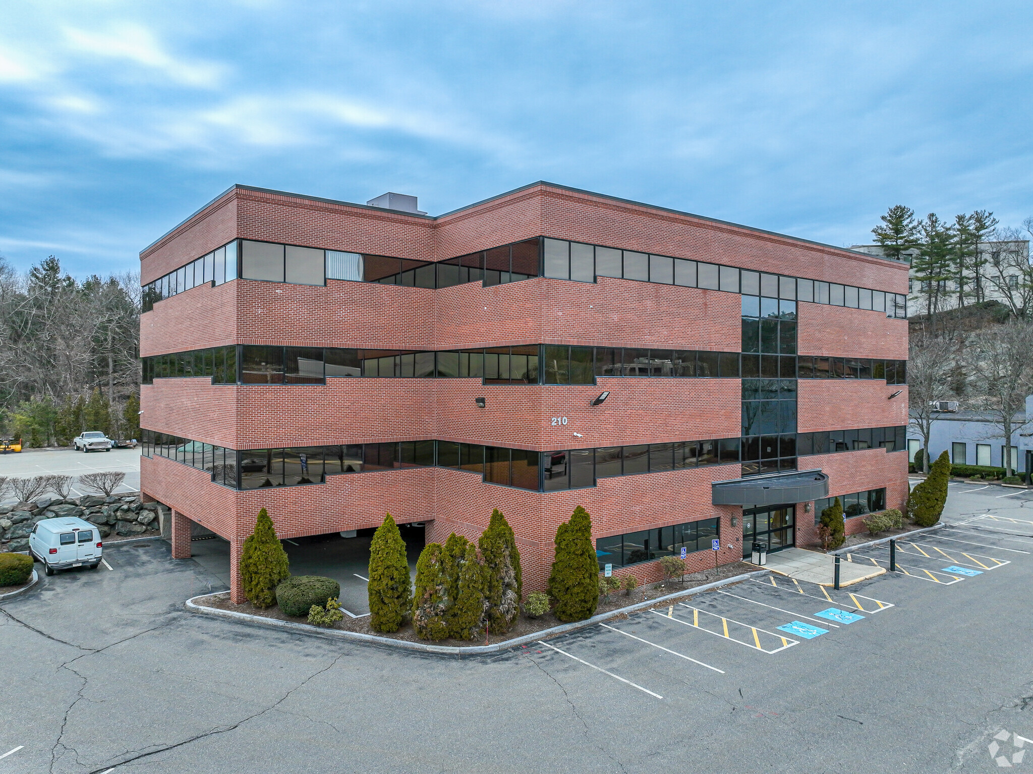 210 Bear Hill Rd, Waltham, MA for lease Primary Photo- Image 1 of 6