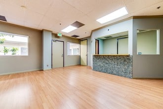 1529 E Palmdale Blvd, Palmdale, CA for sale Interior Photo- Image 2 of 4