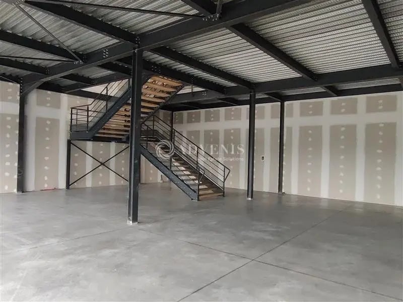Industrial in Béziers for lease Interior Photo- Image 1 of 7