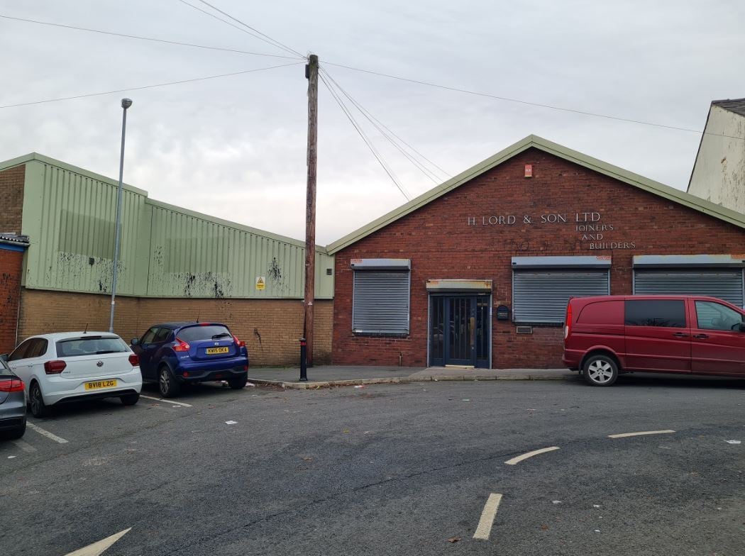 Moor St, Oldham for sale Primary Photo- Image 1 of 1