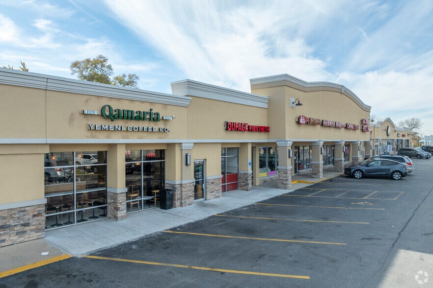 95-129 E Roosevelt Rd, Lombard, IL for lease - Building Photo - Image 3 of 6