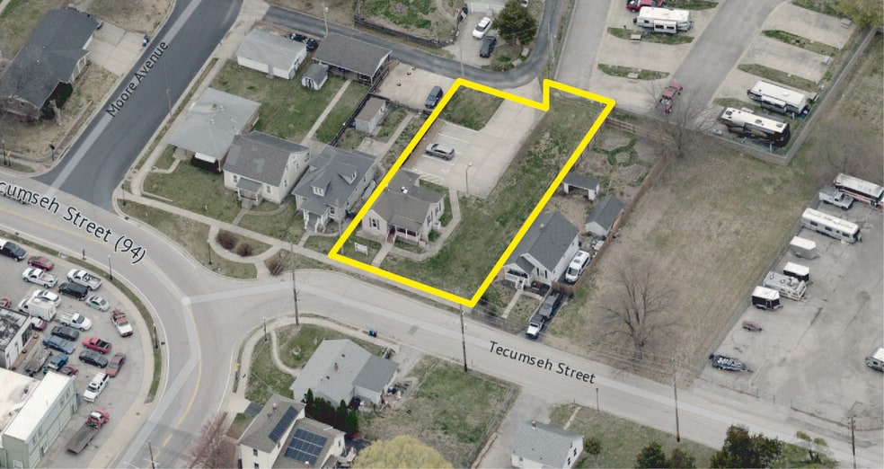 198 Tecumseh St, Saint Charles, MO for lease - Building Photo - Image 2 of 5