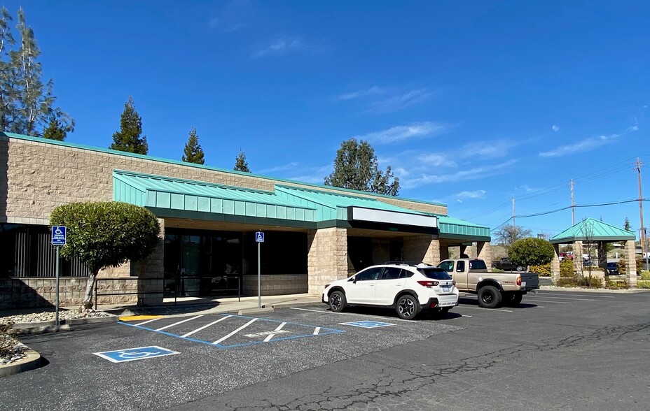 1915-1919 Grass Valley Hwy, Auburn, CA for lease - Building Photo - Image 1 of 11