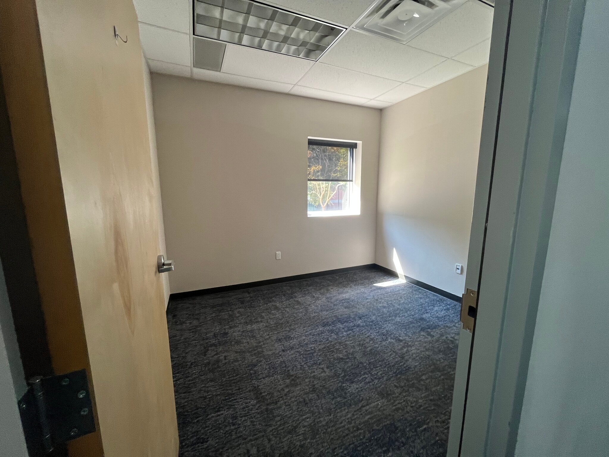 4315 S Lancaster Rd, Dallas, TX for lease Interior Photo- Image 1 of 3