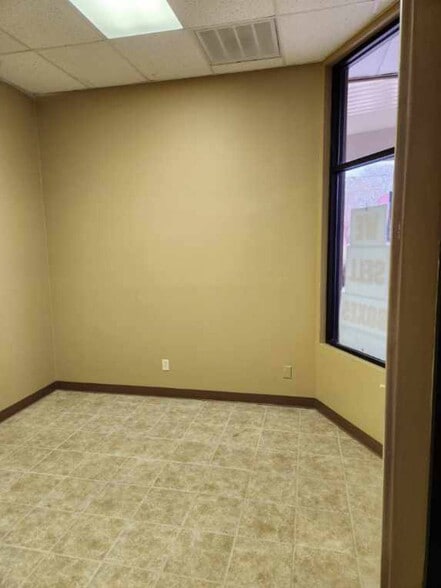 240 Windermere Blvd, Alexandria, LA for lease - Building Photo - Image 3 of 4