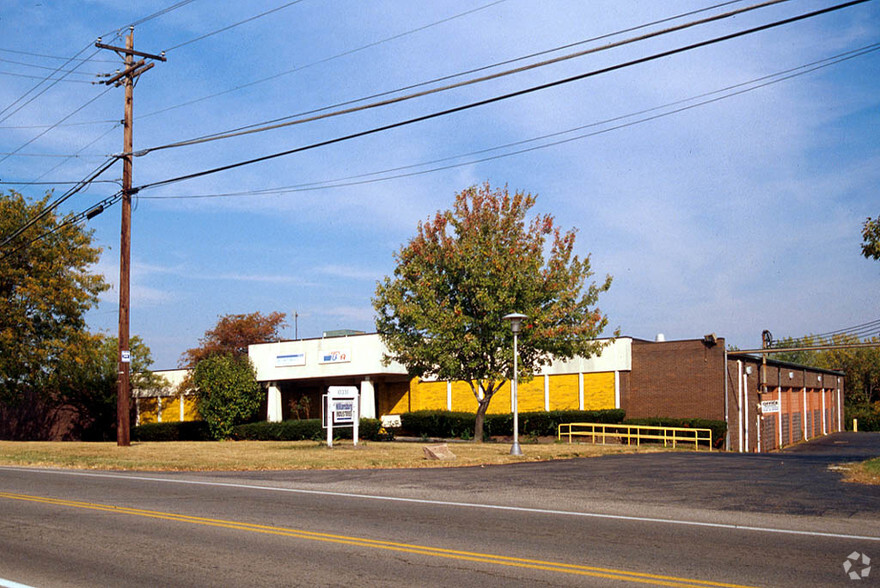 10330 Chester Rd, Woodlawn, OH for sale - Building Photo - Image 2 of 4