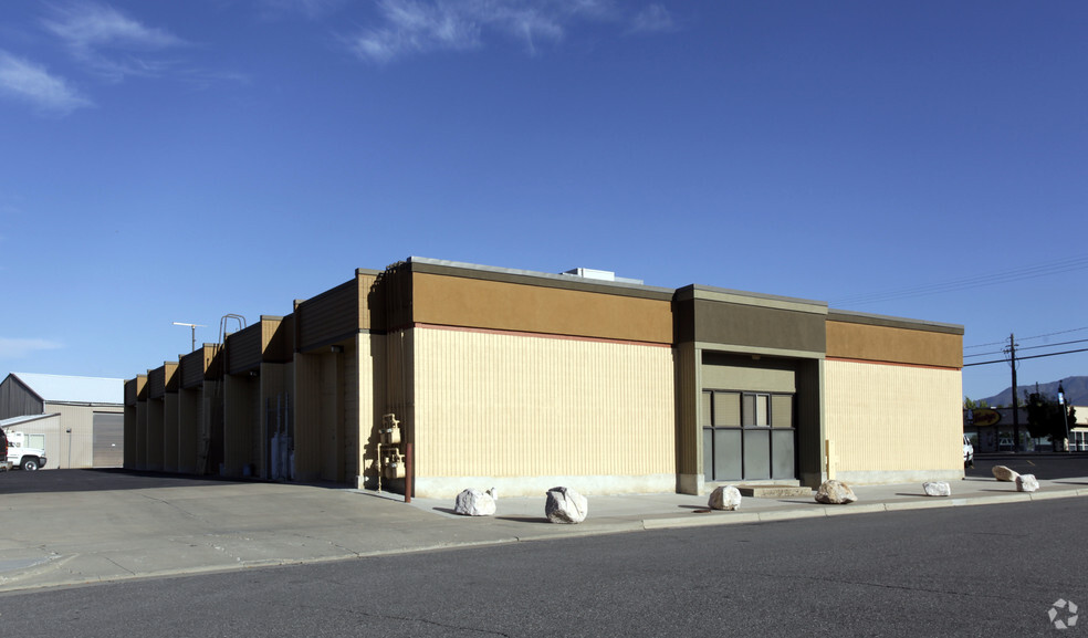 571-579 N Main St, Kaysville, UT for lease - Building Photo - Image 2 of 13