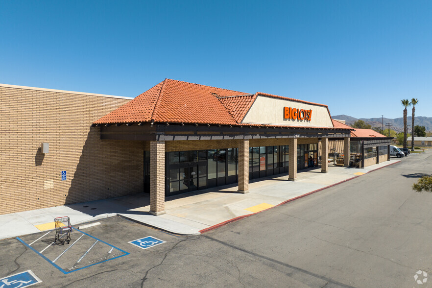 21580-21660 Bear Valley Rd, Apple Valley, CA for lease - Building Photo - Image 3 of 8