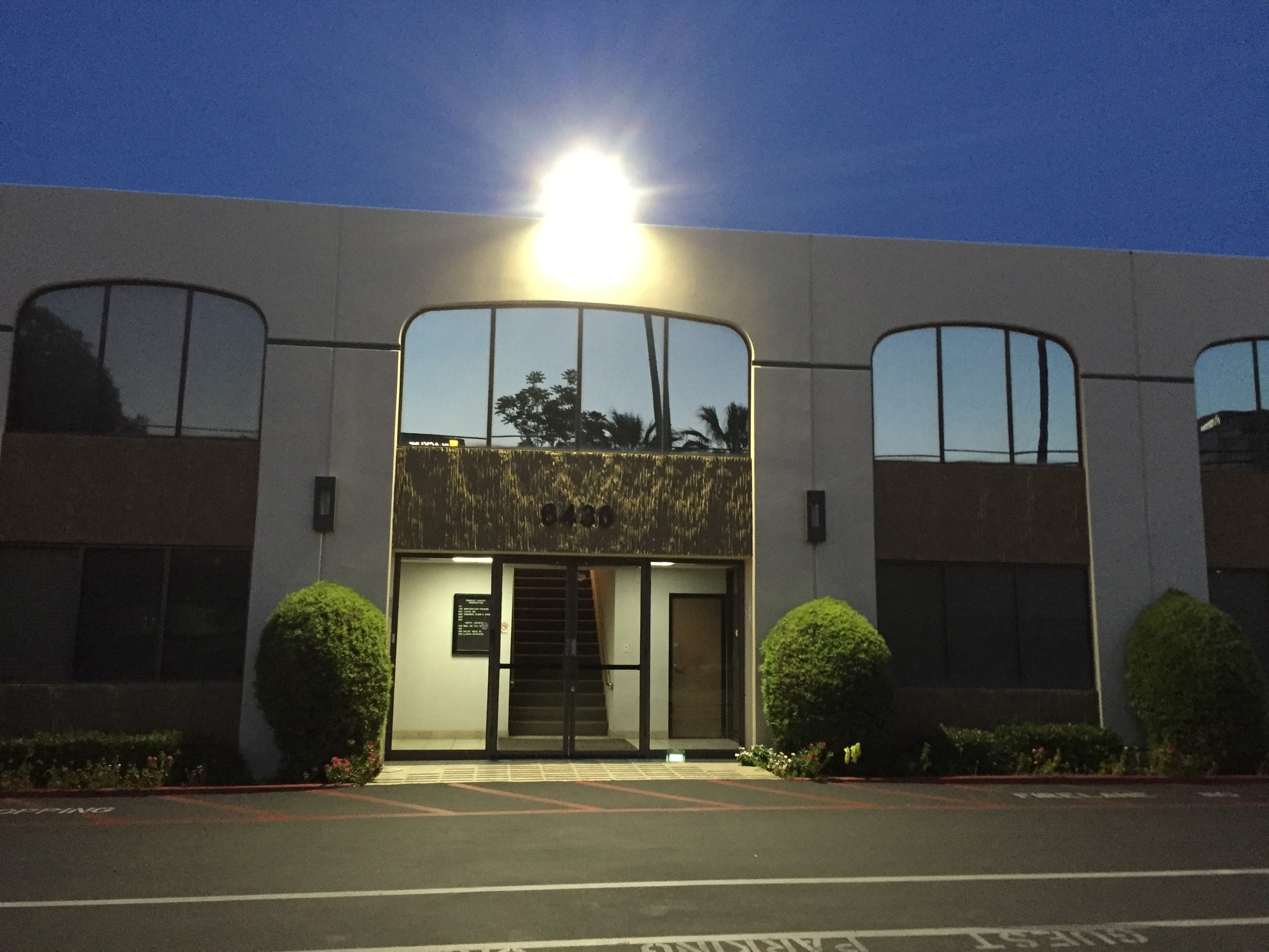 6430 Variel Ave, Woodland Hills, CA for lease Building Photo- Image 1 of 9