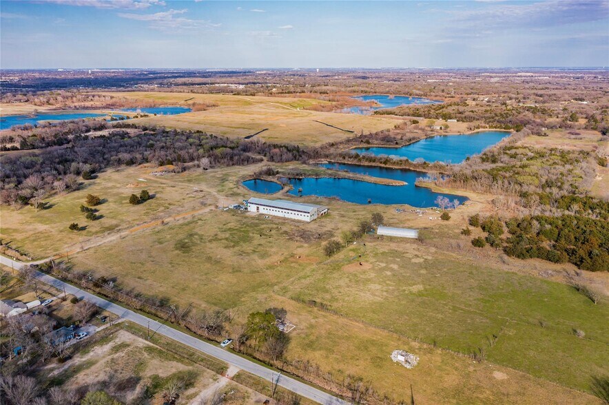 2020 Haymarket Rd, Dallas, TX for sale - Primary Photo - Image 1 of 20