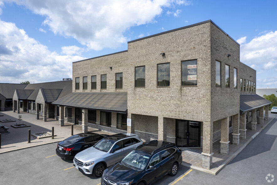 30 Pennsylvania Ave, Vaughan, ON for lease - Building Photo - Image 2 of 3