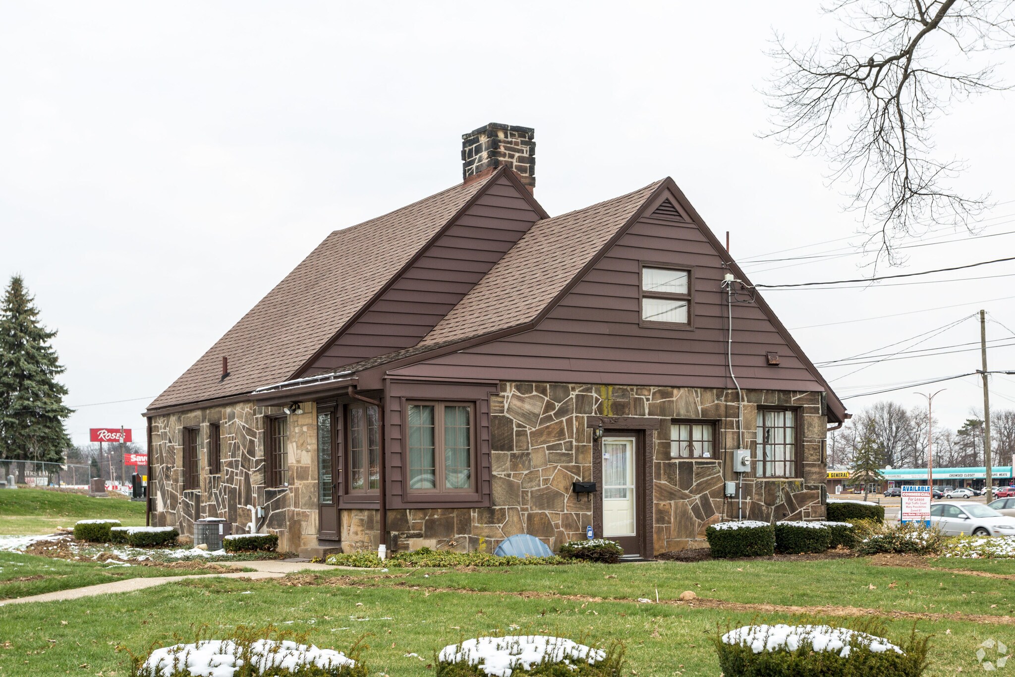 1305 Whipple Ave NW, Canton, OH for lease Primary Photo- Image 1 of 21