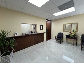 5 Harvard Cir, West Palm Beach, FL for lease Interior Photo- Image 2 of 7