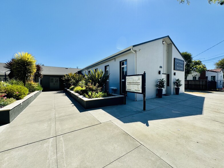 2354 Andrade Ave, Richmond, CA for sale - Building Photo - Image 1 of 16