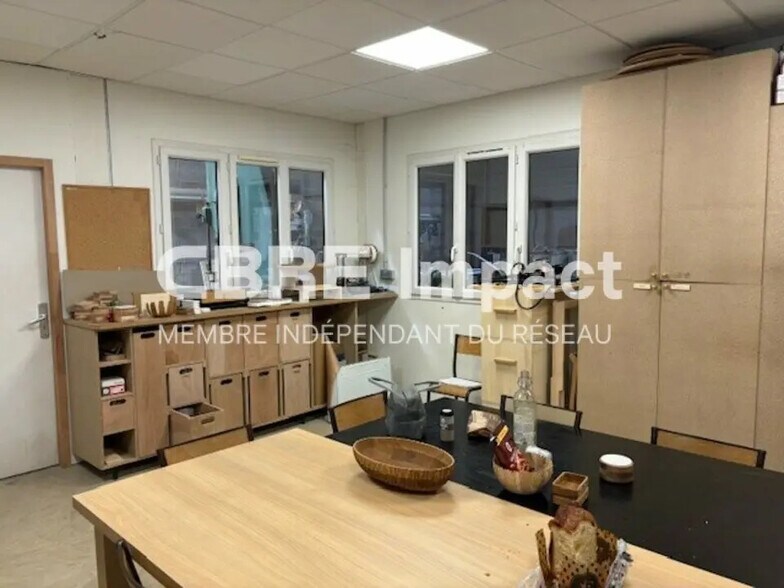 Flex in Cernay-lès-Reims for lease - Interior Photo - Image 3 of 10