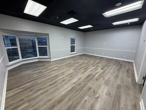 9414-9488 Union Sq, Sandy, UT for lease Interior Photo- Image 1 of 13