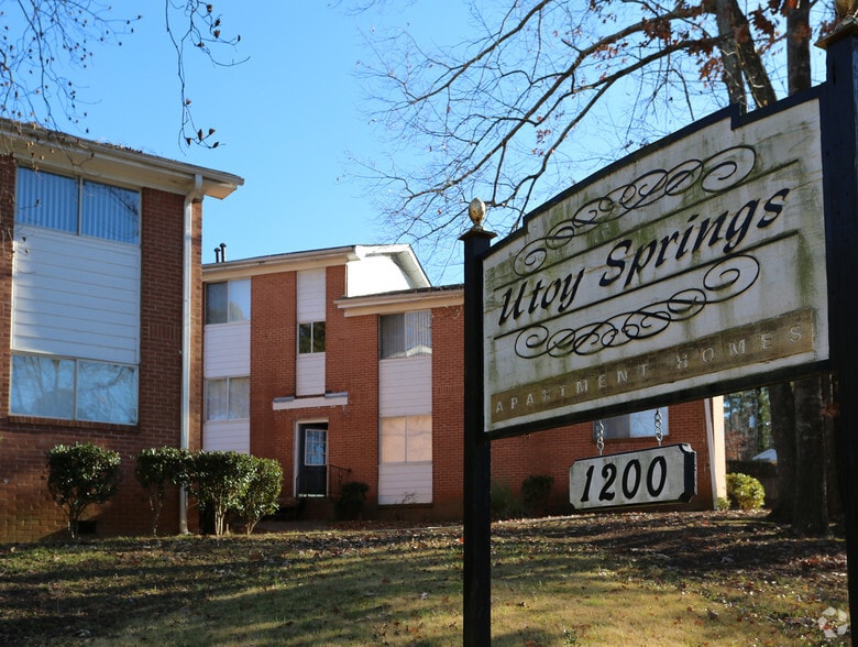 1200 Utoy Springs Rd, Atlanta, GA for sale - Building Photo - Image 3 of 4