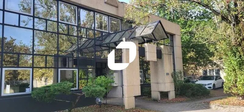 Office in Pessac for lease Building Photo- Image 1 of 22