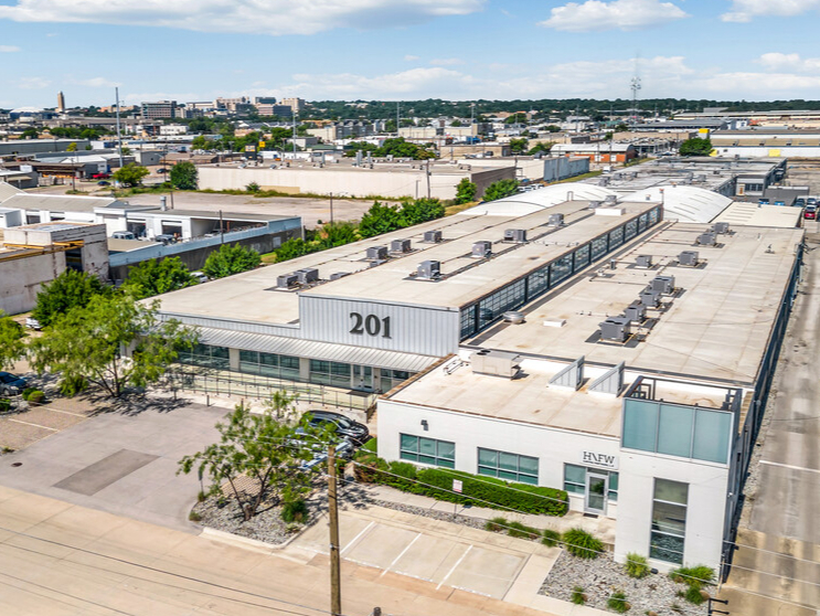 201 N Rupert St, Fort Worth, TX for lease Building Photo- Image 1 of 39