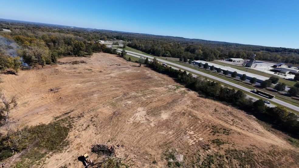 Hwy 43, Mount Pleasant, TN for sale - Building Photo - Image 3 of 6