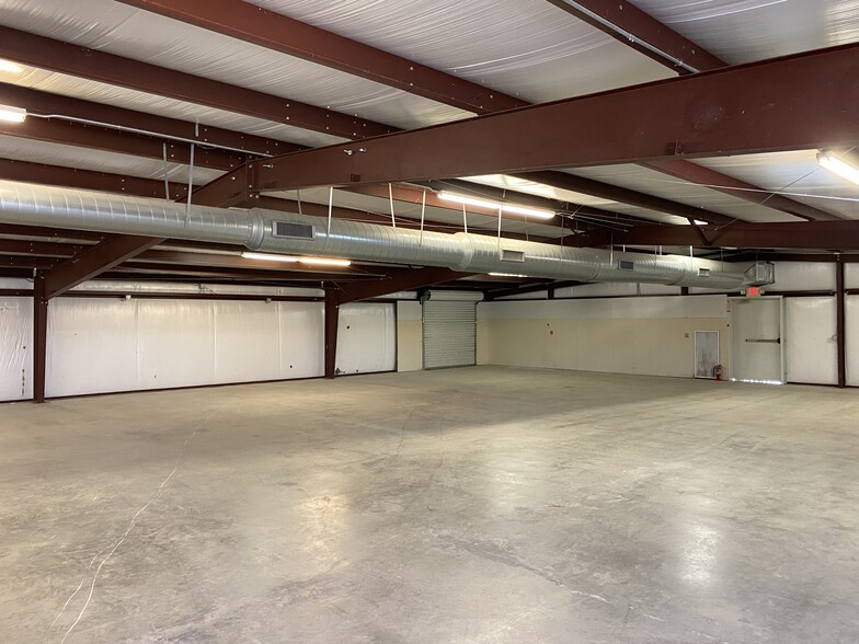 4017 Interstate 10, Seguin, TX for sale - Interior Photo - Image 1 of 1