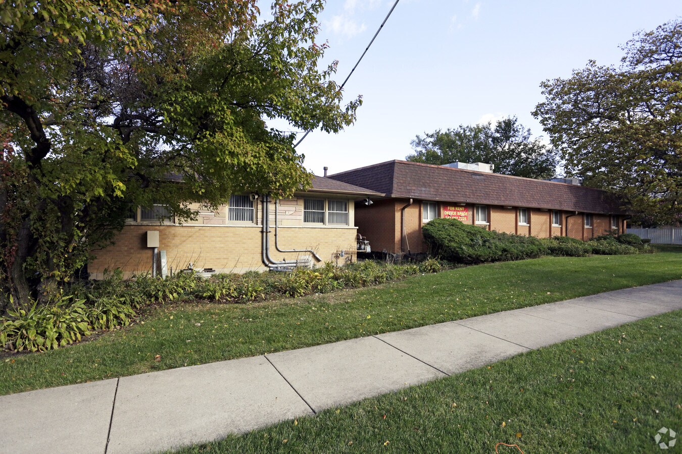 15 S Dryden Pl, Arlington Heights, IL 60004