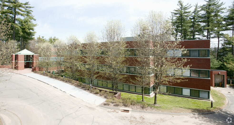 125 Powder Forest Dr, Simsbury, CT 06089 Office for Lease