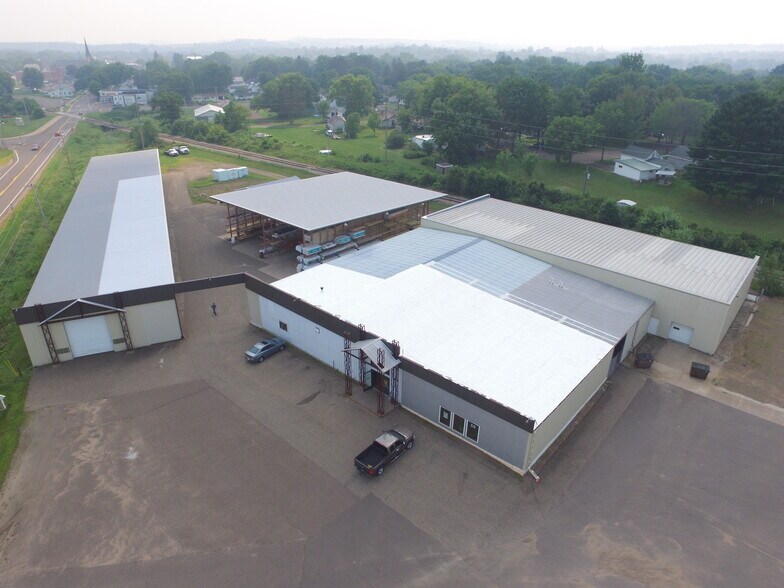 601 Main St, Bloomer, WI for sale - Building Photo - Image 1 of 1