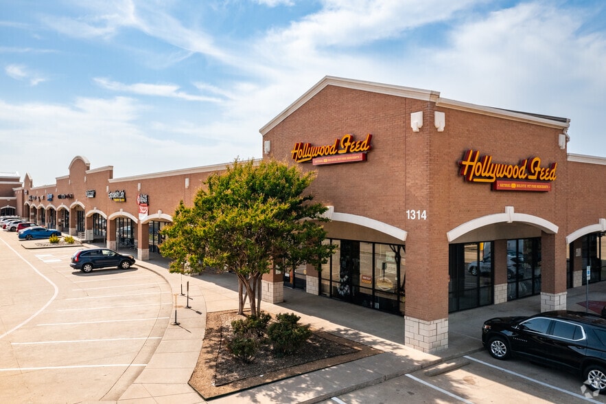 1312-1314 W McDermott Dr, Allen, TX for sale - Primary Photo - Image 1 of 1