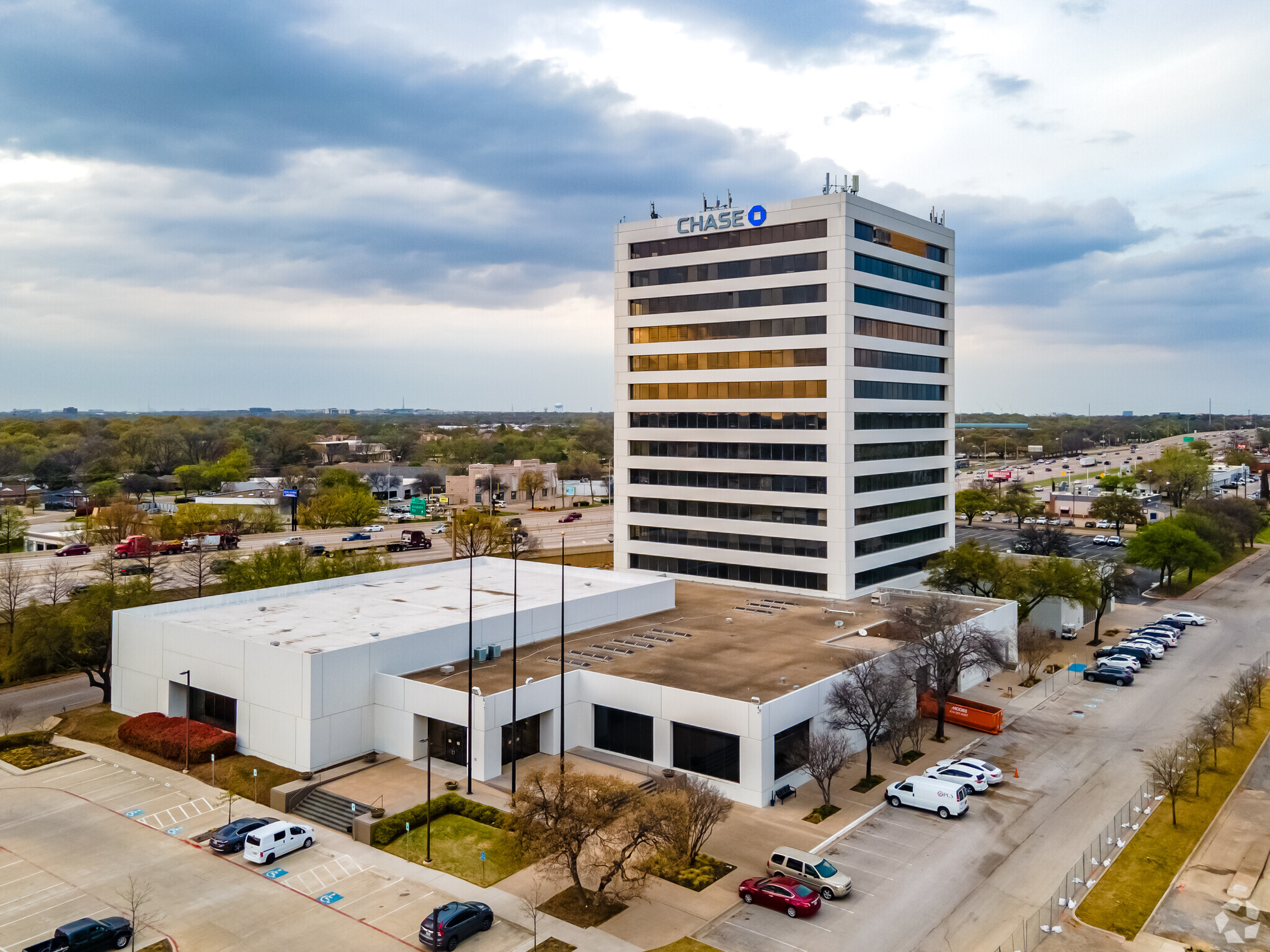 100 N Central Expy, Richardson, TX for lease Building Photo- Image 1 of 10