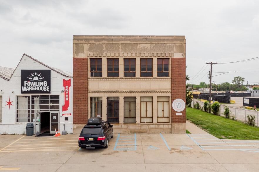 3901 Christopher St, Hamtramck, MI for lease - Primary Photo - Image 1 of 13