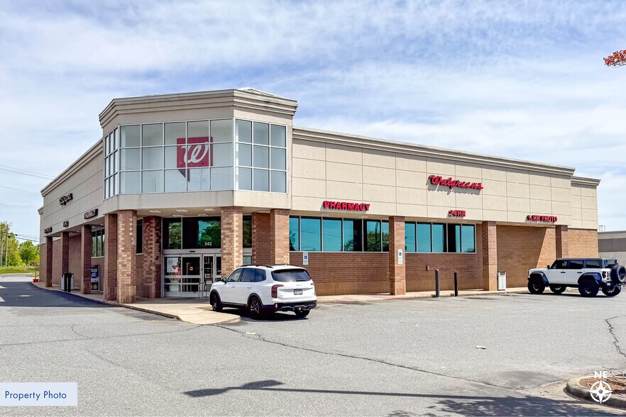 542 River Hwy, Mooresville, NC for sale - Building Photo - Image 2 of 3