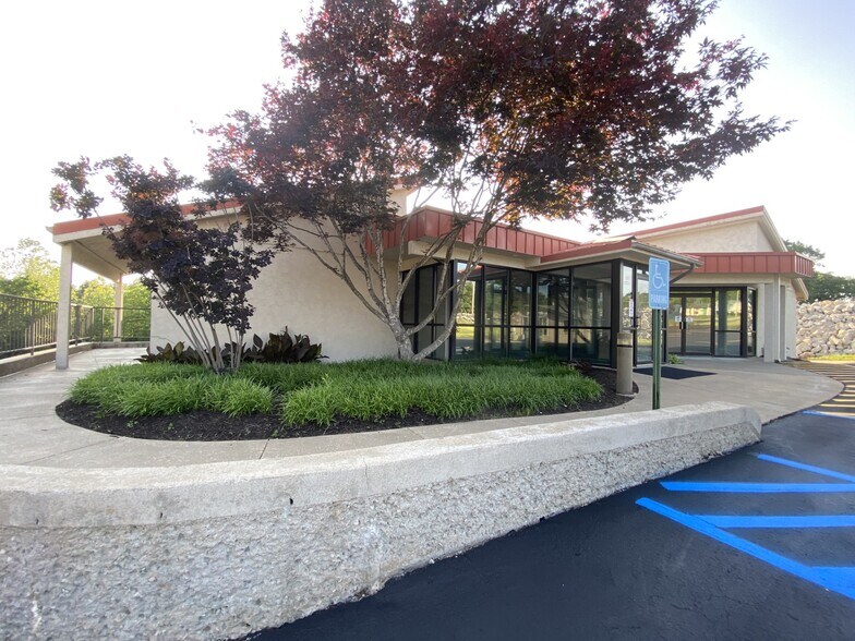 1193 Highway KK, Osage Beach, MO for sale - Primary Photo - Image 1 of 1