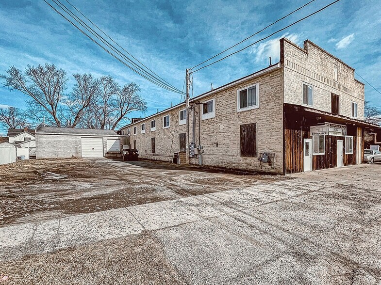 100 W F St, Iron Mountain, MI for sale - Building Photo - Image 1 of 1