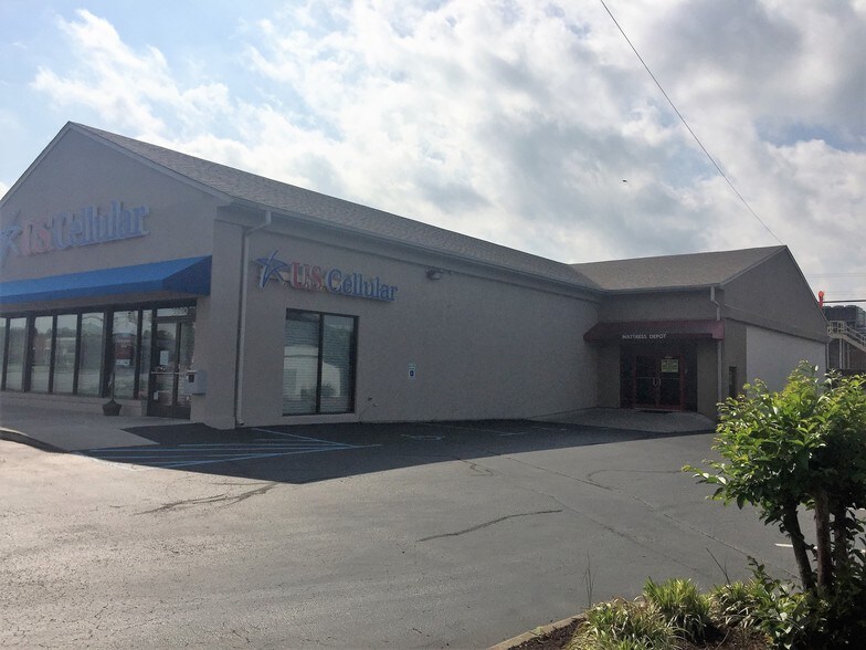 1422 W Main St, Salem, VA for sale - Building Photo - Image 1 of 1