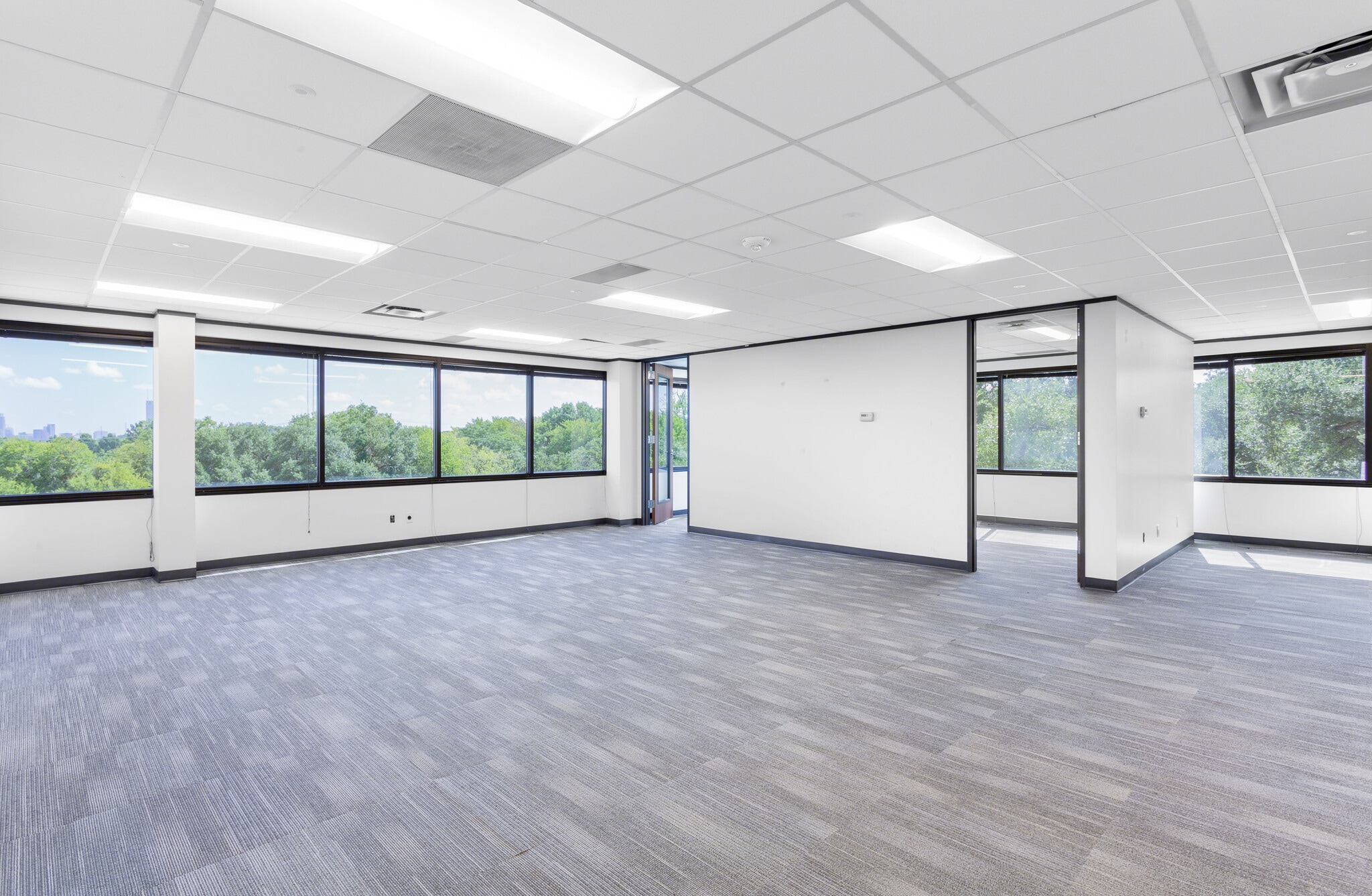 4005 Banister Ln, Austin, TX for lease Interior Photo- Image 1 of 3