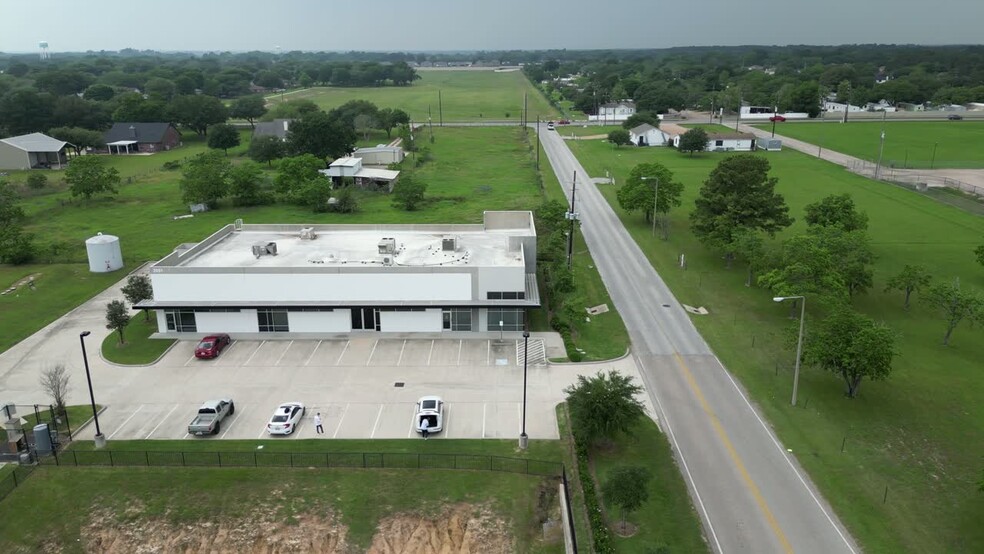 2551 Katy Fort Bend Rd, Katy, TX for lease - Commercial Listing Video - Image 2 of 18