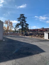 945 N El Dorado St, Stockton, CA for lease Building Photo- Image 2 of 15