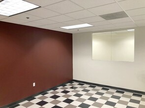 242 Old New Brunswick Rd, Piscataway, NJ for lease Interior Photo- Image 1 of 3