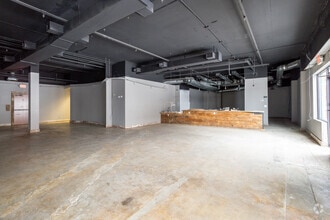13304 W Center Rd, Omaha, NE for lease Interior Photo- Image 1 of 1