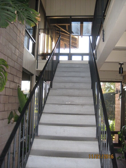 4245 Capitola Rd, Capitola, CA for lease - Lobby - Image 3 of 6