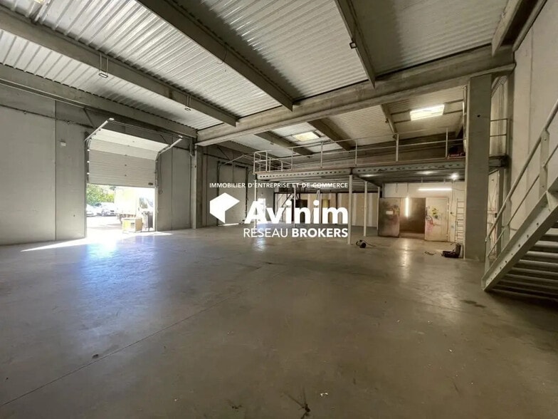 Industrial in Pertuis for sale - Interior Photo - Image 2 of 6