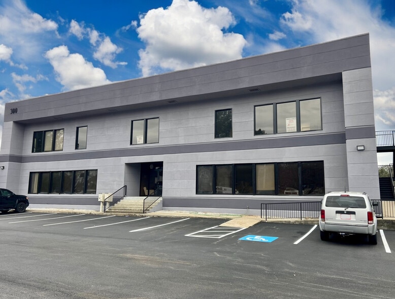 300 White Ingram Pky, Dallas, GA for lease - Building Photo - Image 3 of 6