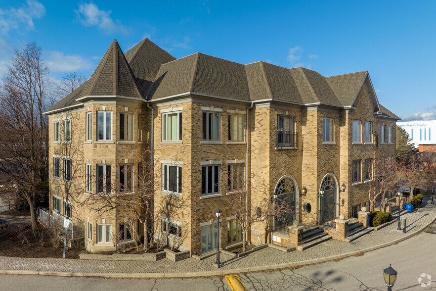 410-418 N Service Rd E, Oakville, ON for lease - Primary Photo - Image 1 of 13