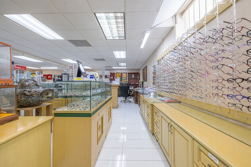 3221 Fannin St, Houston, TX for lease - Lobby - Image 3 of 22