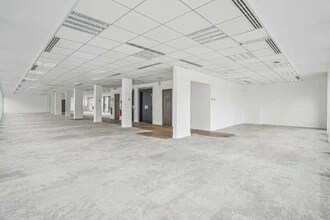 100 Rue De Villiers, Levallois-Perret for lease Interior Photo- Image 2 of 9