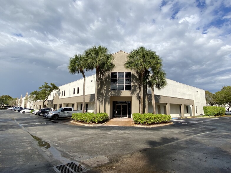 12239-12399 SW 53rd St, Cooper City, FL for lease - Building Photo - Image 1 of 1