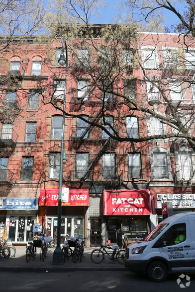 223 E 14th St, New York, NY for lease - Primary Photo - Image 1 of 3