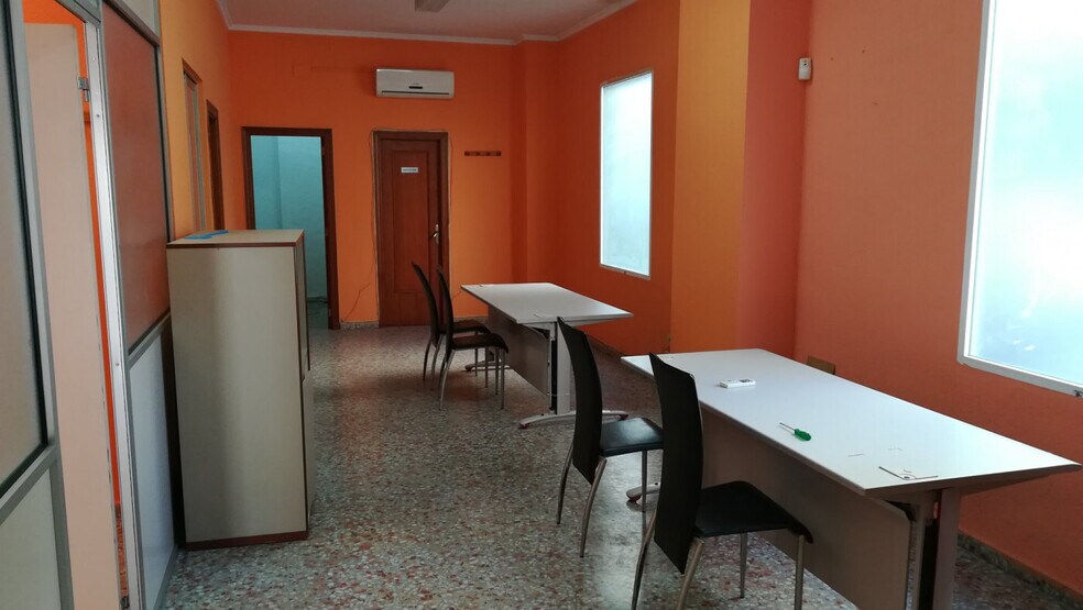 Retail in Algemesí, Valencia for lease - Building Photo - Image 2 of 7