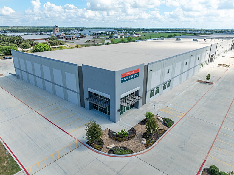438 S Callaghan Rd, San Antonio, TX for lease - Building Photo - Image 3 of 9